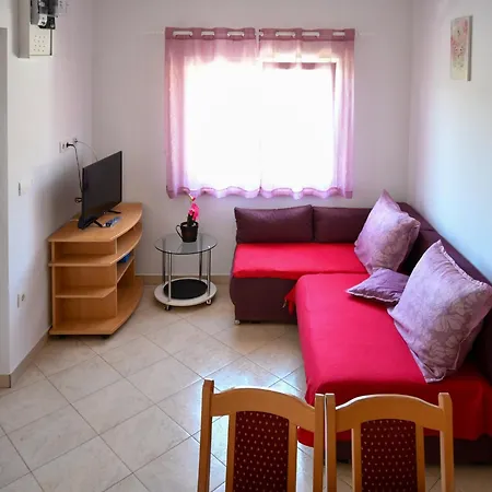 Apartment By The Sea Sevid, Trogir - 15404 Sevid