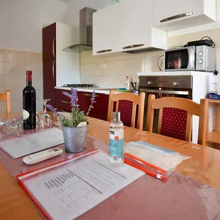Apartment By The Sea Sevid, Trogir - 15404 Sevid
